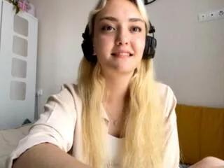 darlene_hayley on Flirt4Free 