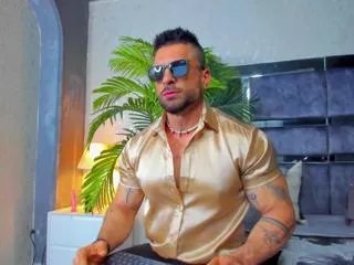 Freechat dennis_cox on Flirt4Free