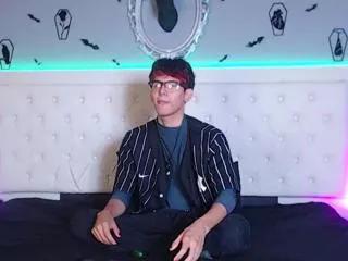 desmond_connor on Flirt4Free 