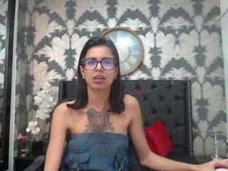 emiy_lopera on Flirt4Free 