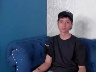ethan_lowell on Flirt4Free 