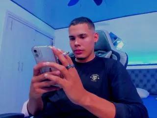 evan_stone on Flirt4Free 