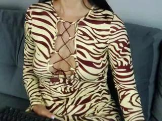 isadora_andrews on Flirt4Free 