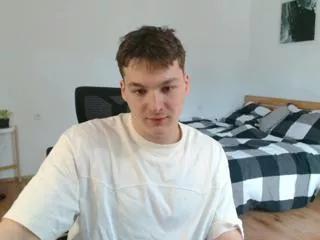 josh_waller on Flirt4Free 
