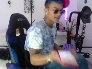 leonard_price on Flirt4Free 