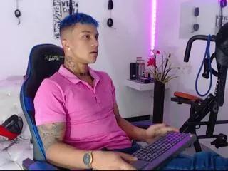 leonard_price on Flirt4Free 