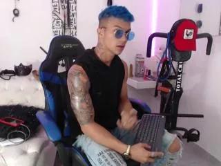 leonard_price on Flirt4Free 