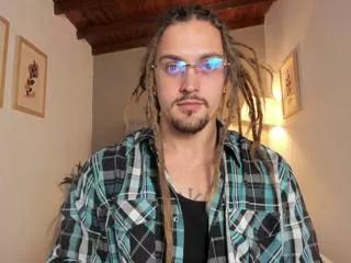 liam_lionn on Flirt4Free 