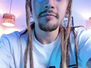 liam_lionn on Flirt4Free 