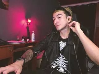 Offline lucky_sins on Flirt4Free