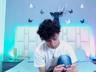 lyrius_zayn on Flirt4Free 