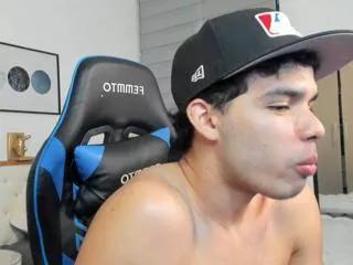 mateo_leone on Flirt4Free 