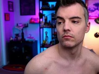 Offline max_hughes on Flirt4Free