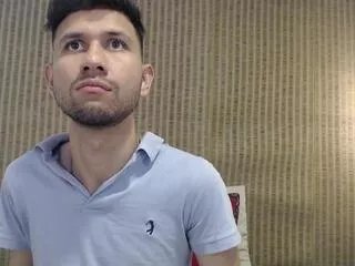 Offline michaell_spinelly on Flirt4Free