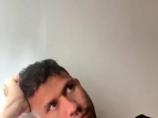 Offline michaell_spinelly on Flirt4Free