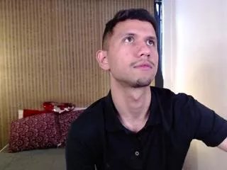 Offline michaell_spinelly on Flirt4Free