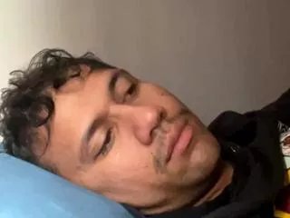 Offline michaell_spinelly on Flirt4Free