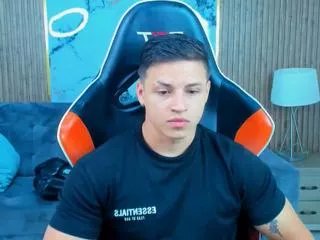 Offline mike_otz on Flirt4Free