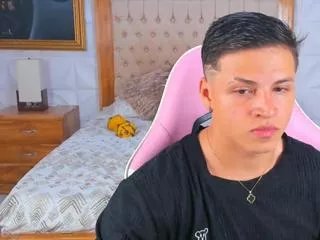 Offline mike_otz on Flirt4Free