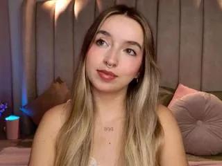 mila_fiorela on Flirt4Free 
