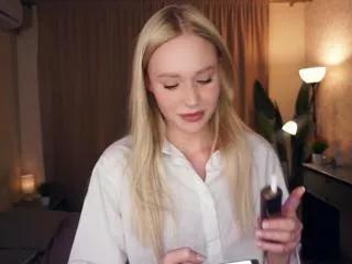 moire_beese on Flirt4Free 