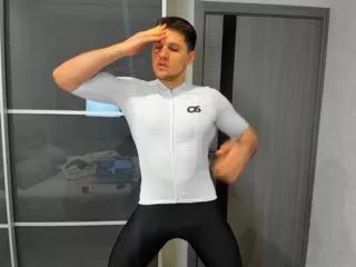 muscular_joanni on Flirt4Free 
