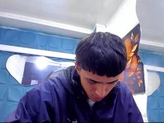 Offline nathan_maxime on Flirt4Free