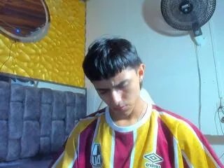 Offline nathan_maxime on Flirt4Free