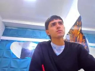 Offline nathan_maxime on Flirt4Free