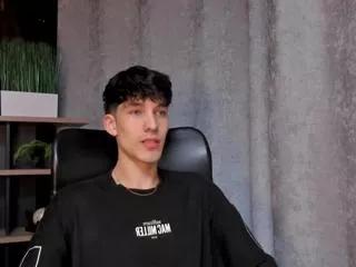 noah_brigth on Flirt4Free 