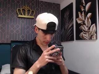 noah_brigth on Flirt4Free 