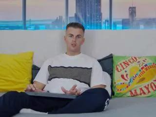 paolo_arreola on Flirt4Free 