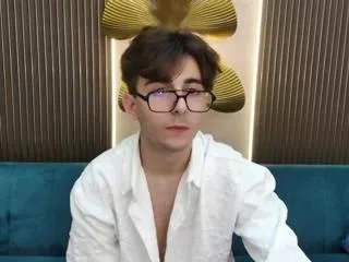 Offline robert_stonks on Flirt4Free