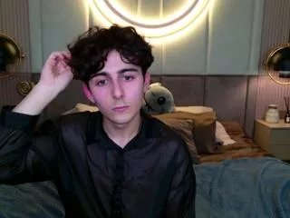 Offline robert_stonks on Flirt4Free