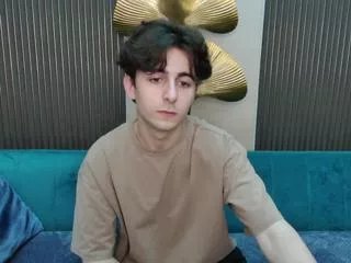 Offline robert_stonks on Flirt4Free