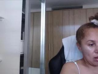 roxana_mature on Flirt4Free 
