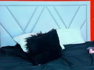 roxanne_tobias on Flirt4Free 