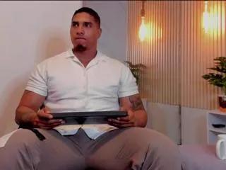 simeone_pannda on Flirt4Free 