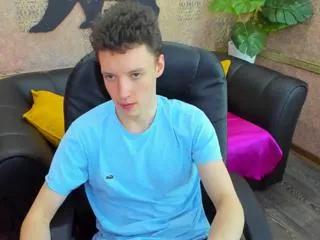 tyler_hens on Flirt4Free 