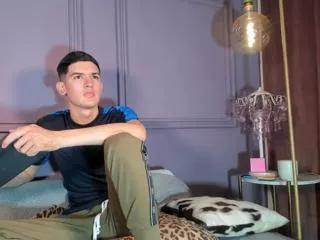 valentino_cerati on Flirt4Free 
