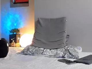 valentino_cerati on Flirt4Free 