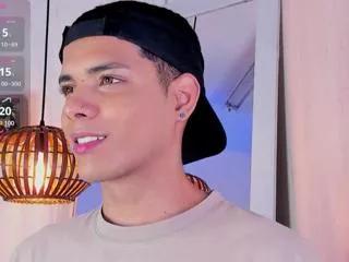 valentino_t on Flirt4Free 