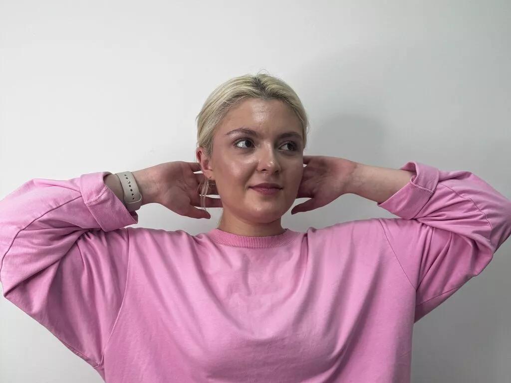 EasterHiett on LiveJasmin 