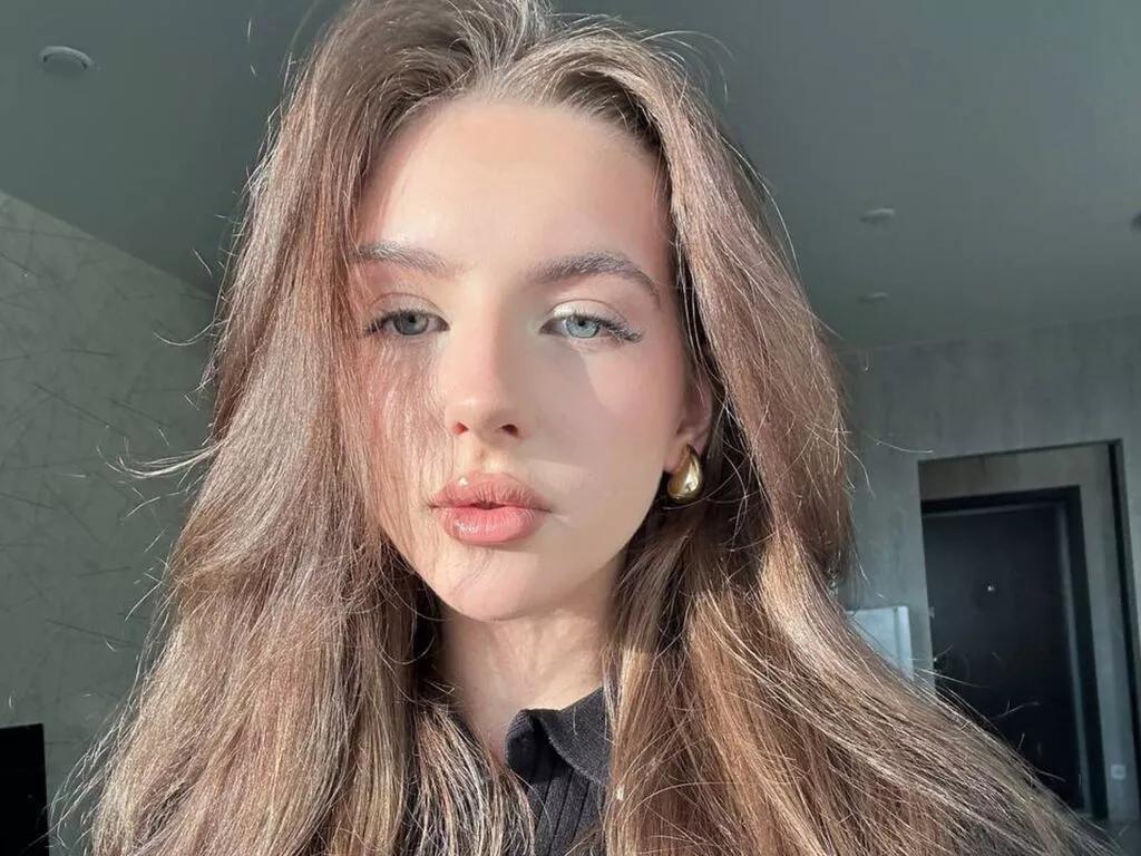 ElsaCarterr on LiveJasmin 