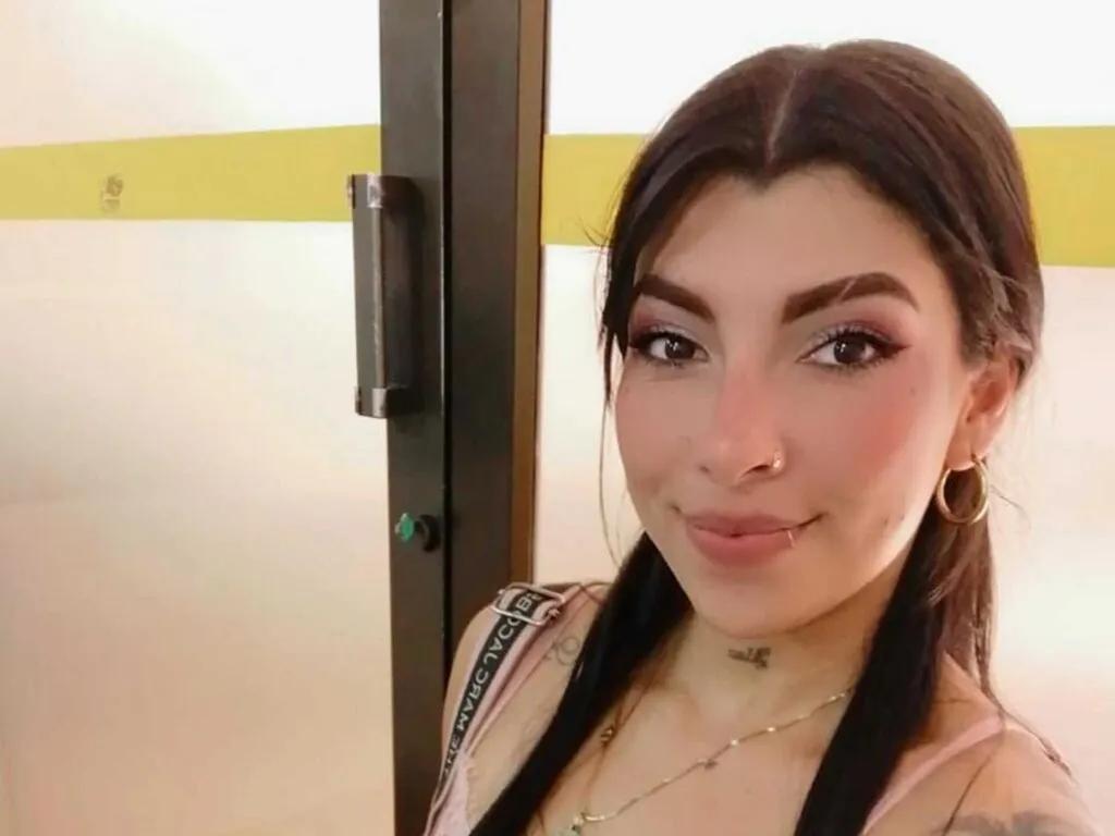 LesslyKity on LiveJasmin