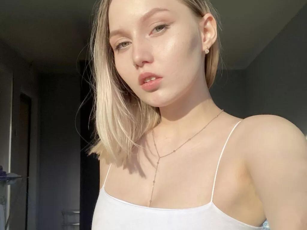 LunaAshes on LiveJasmin 