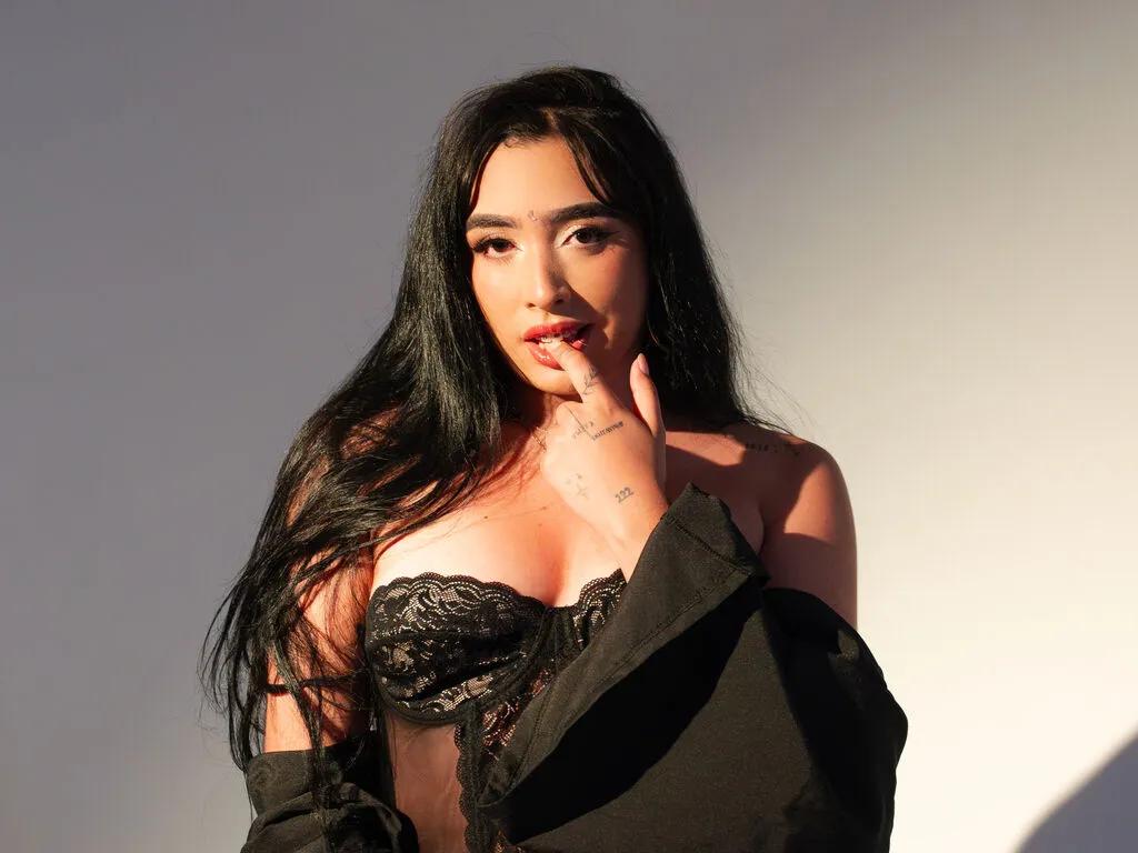 LunaRoos on LiveJasmin
