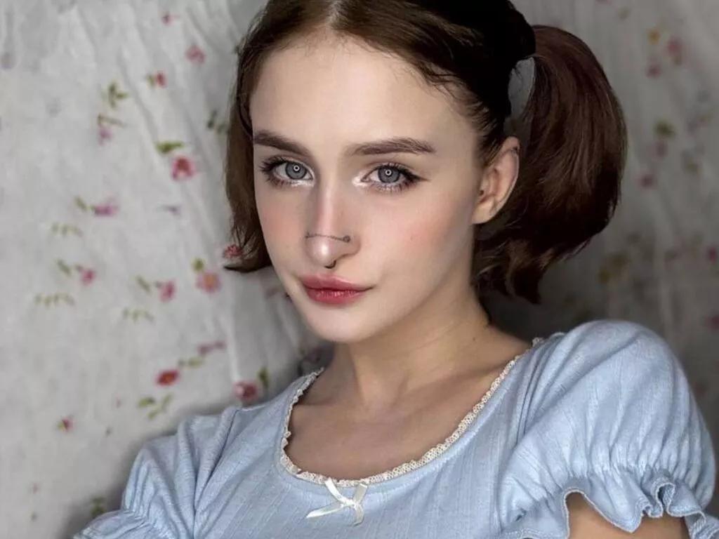 LunaWolfmoon on LiveJasmin