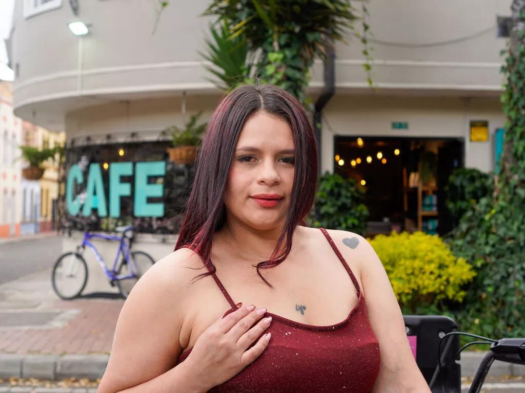 MelaHotlyn on LiveJasmin 