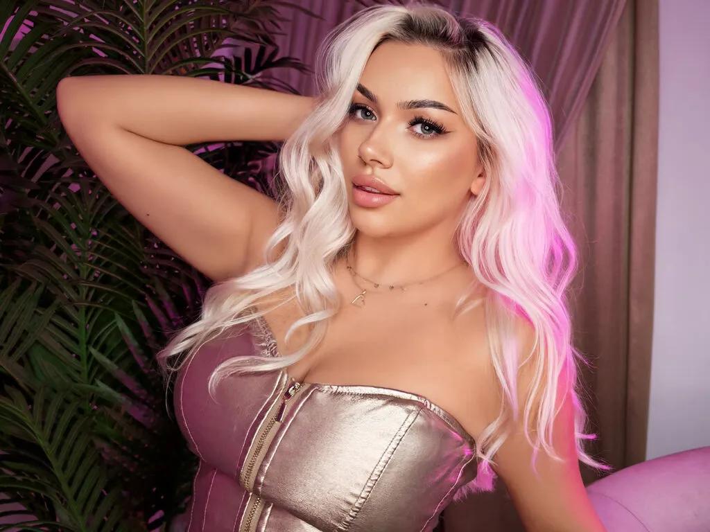 SelenaMist on LiveJasmin